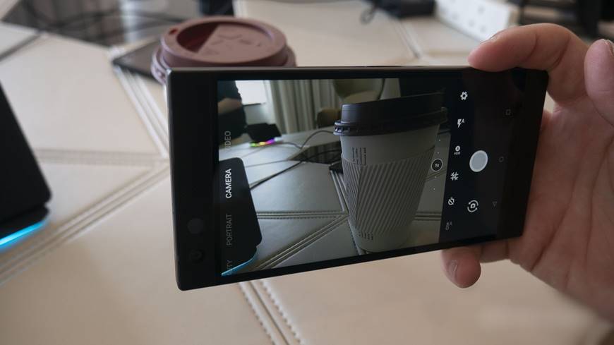 Razer Phone 2 Kamera Güncellemesi 60fps Kaydı Sağlıyor 