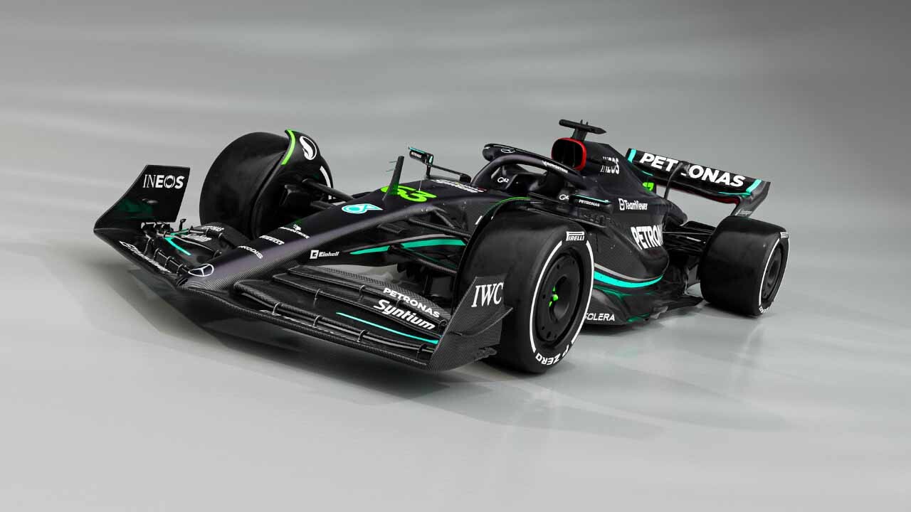 Mercedes-AMG PETRONAS F1 Ekibi Yeni F1 Aracını Tanıttı! 
