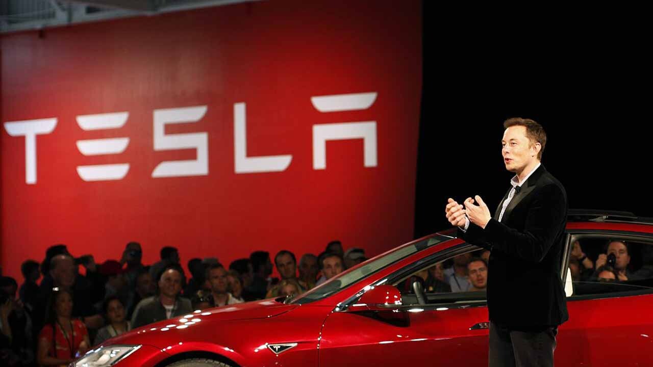 Elon Musk ve Tesla Nasıl Başarılı Oldu? 