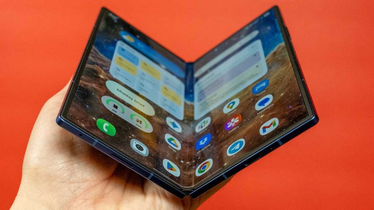 Samsung Katlanabilir Telefon Fiyatlarını Sessizce Artırdı 7 Samsung Katlanabilir Telefon Fiyatlarını Sessizce Artırdı