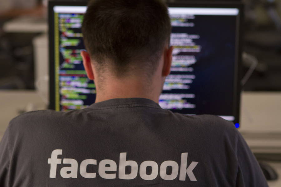 Facebook, Instagram ve WhatsApp'ta Kesintiler Hakkında Açıklama Yapıldı  