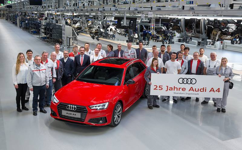 Audi'nin En Çok Satan Modeli 25 Yaşında! 