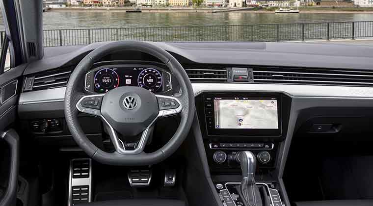 İşte Karşınıza Yenilenen Volkswagen Passat  
