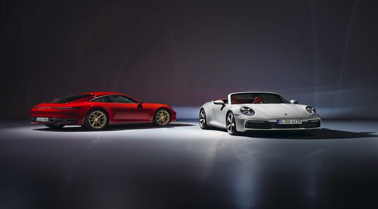 Porsche 911 Ailesinin Yeni Üyeleri; 911 Carrera Coupé ve 911 Carrera Cabriolet! 