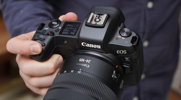 Canon'un Bir Sonraki Kamerası İki Hafıza Kartını Destekleyebilir! 