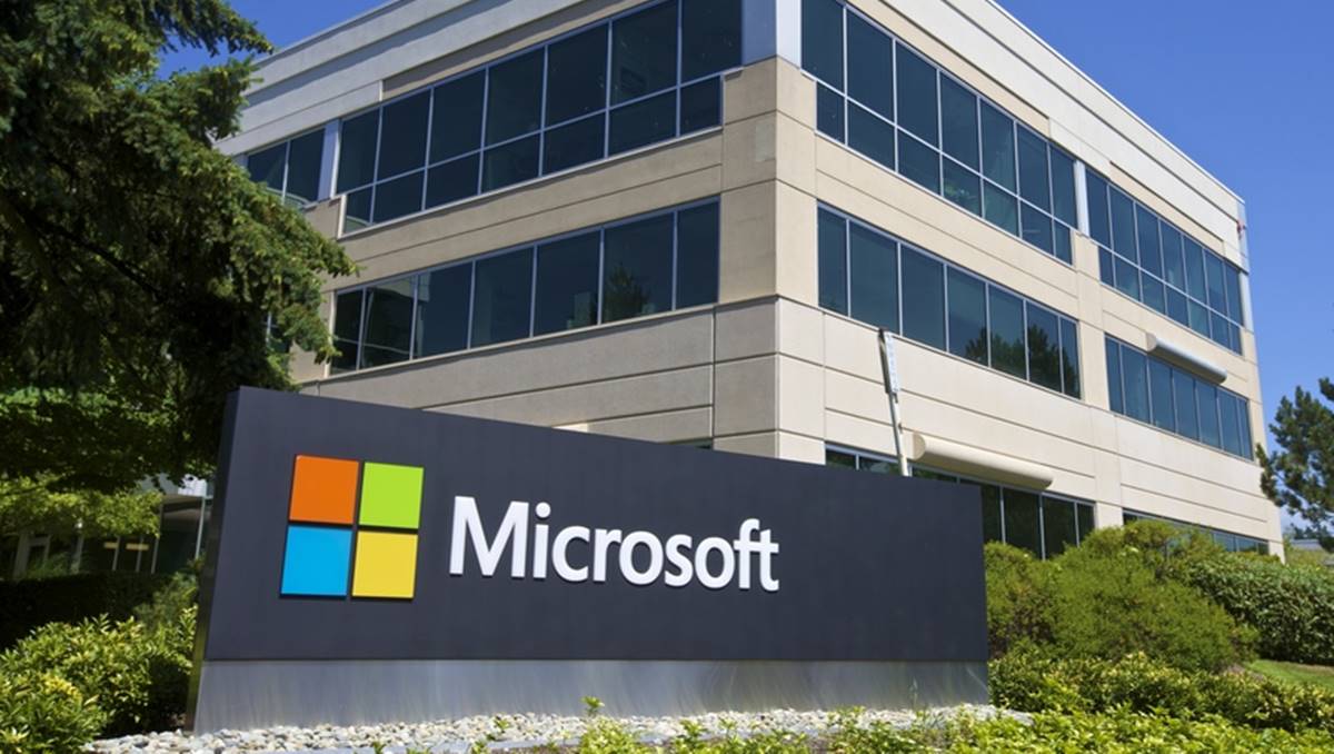 Microsoft, İki Çalışanına Corona Virüs Teşhisi Konulduğunu Doğruladı 