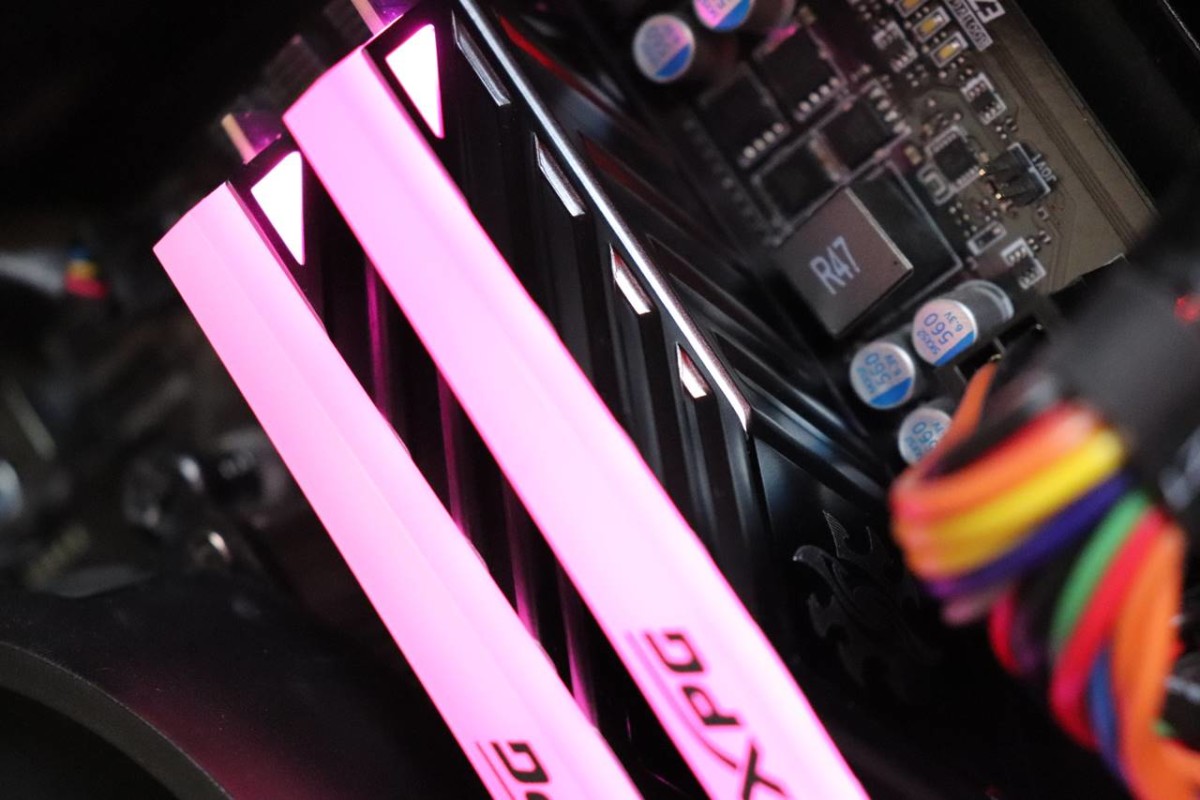 Ortamı Şenlendiren RGB RAM Bellek: ADATA XPG Spectrix D41 İnceleme 