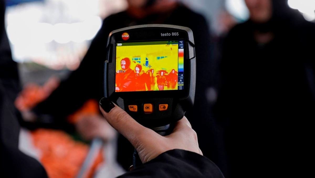 Kalabalıkta İnsanların Ateşini Ölçen Yapay Zeka Destekli Kameralar Piyasaya Sürüldü!  