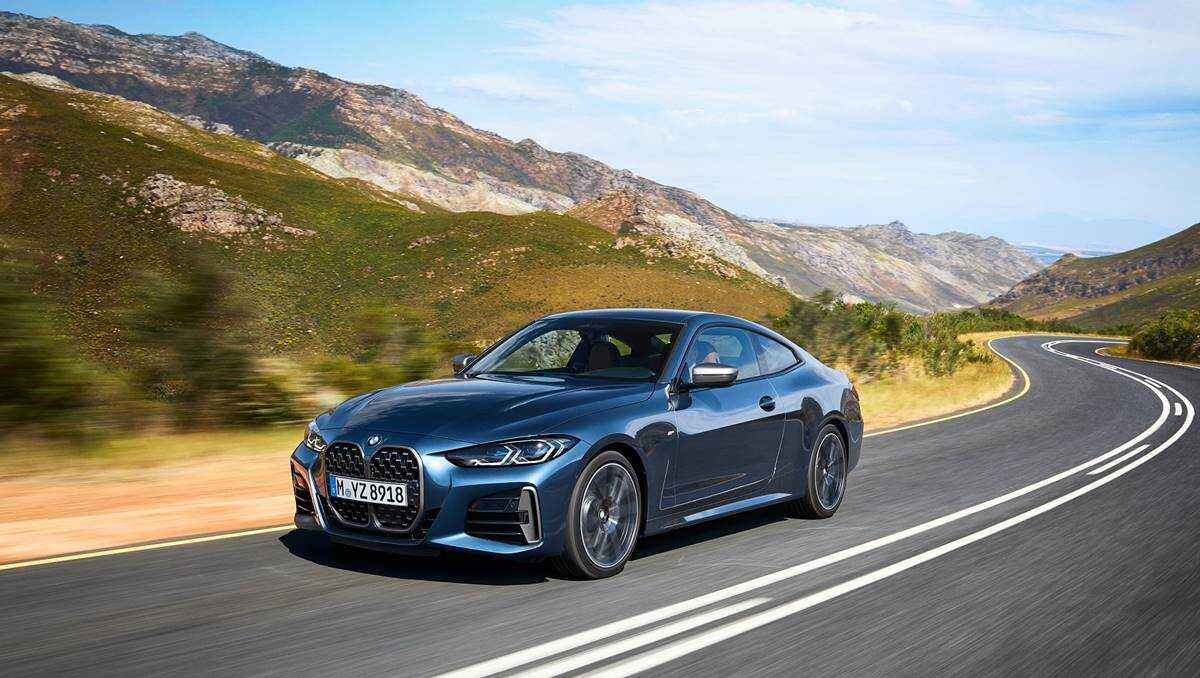 2020 BMW 4 Serisi Coupe Tanıtıldı! Peki Neler Sunuyor?  