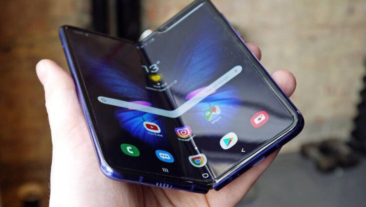 Samsung Galaxy Fold Lite Modeli Gelecek Yıl Tanıtılacak Samsung Galaxy Fold Lite Modeli Gelecek Yıl Tanıtılacak