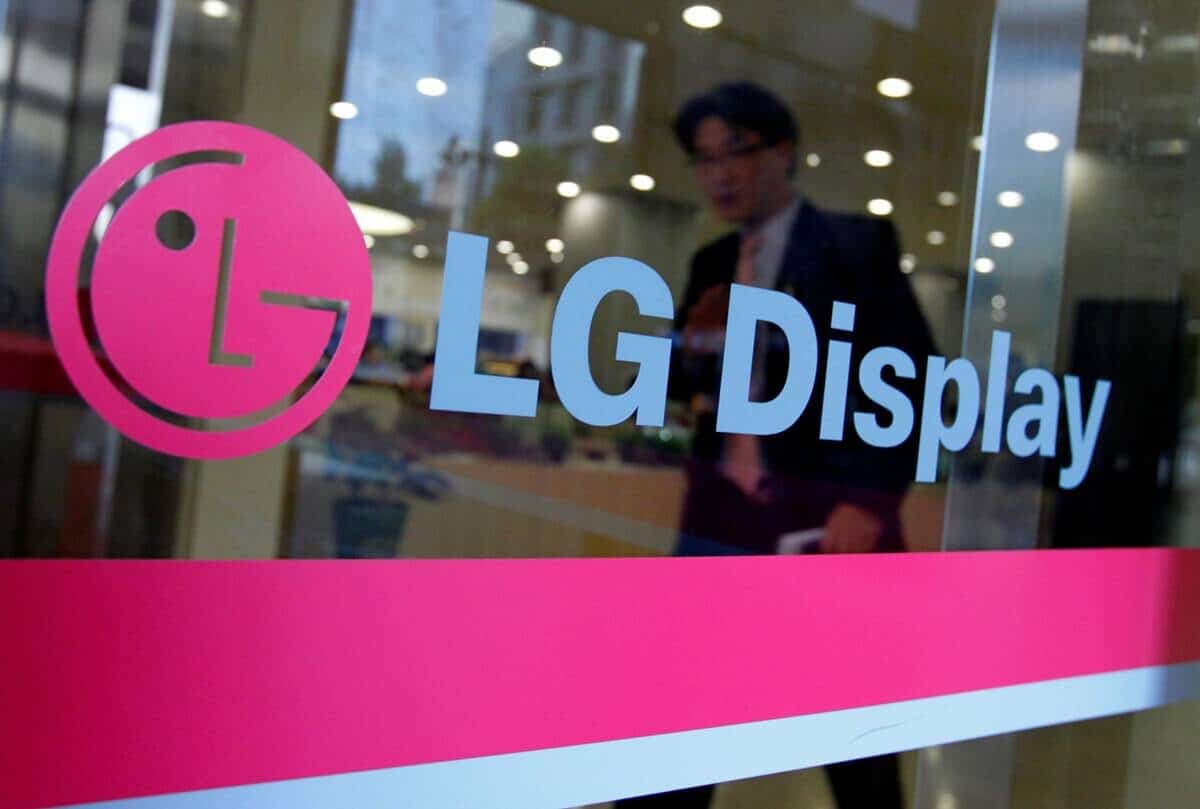 Samsun, LG'den Ekran Panelleri Satın Alacak  