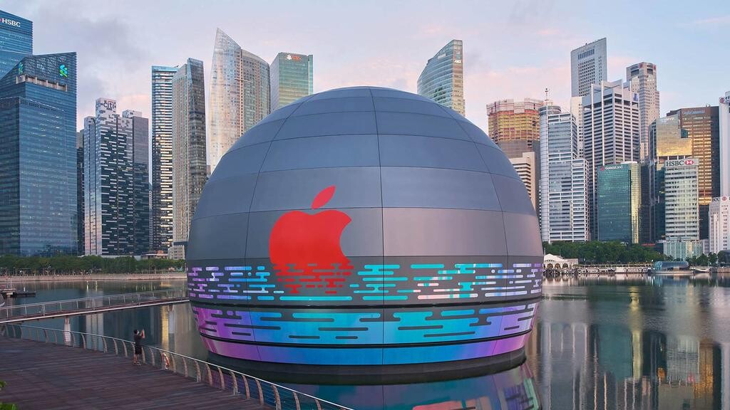 Apple, Singapur'da Yüzen İlk Mağazasını Açıyor!  