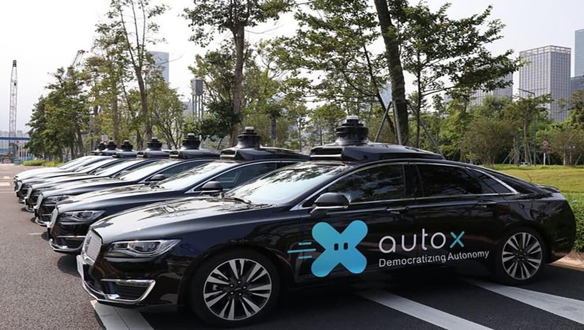 Çin’de Sürücüsüz Robot Taksi Dönemi Başlıyor! 