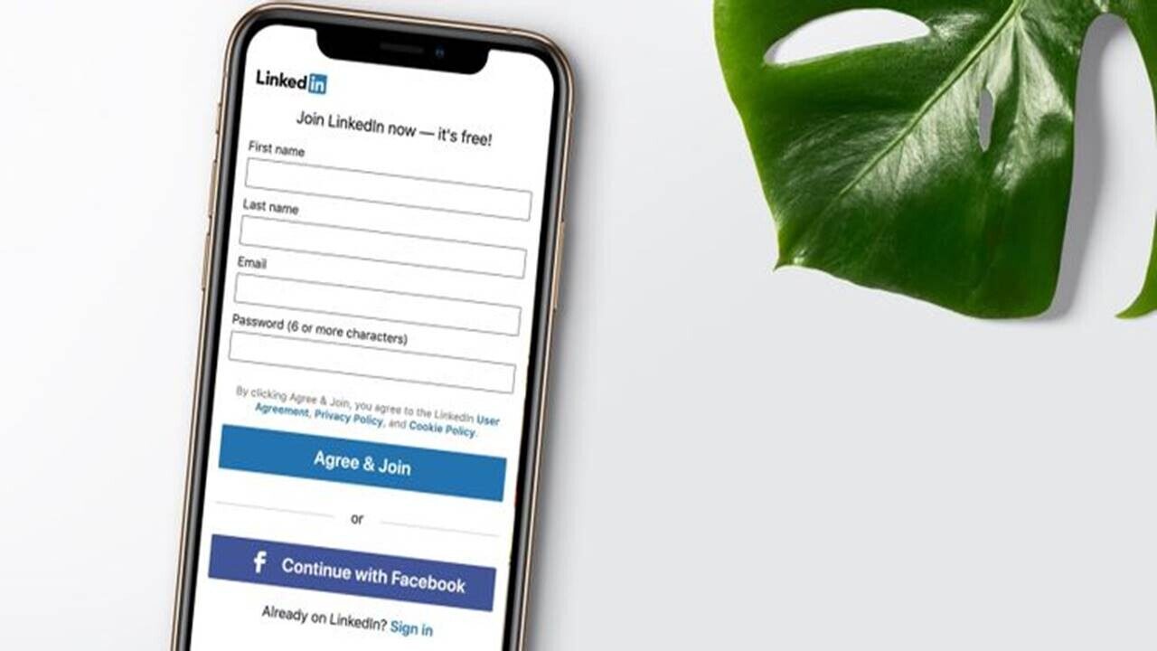 LinkedIn, Hikayeler ve Yeni Mesajlaşma Özelliklerini Tanıttı  