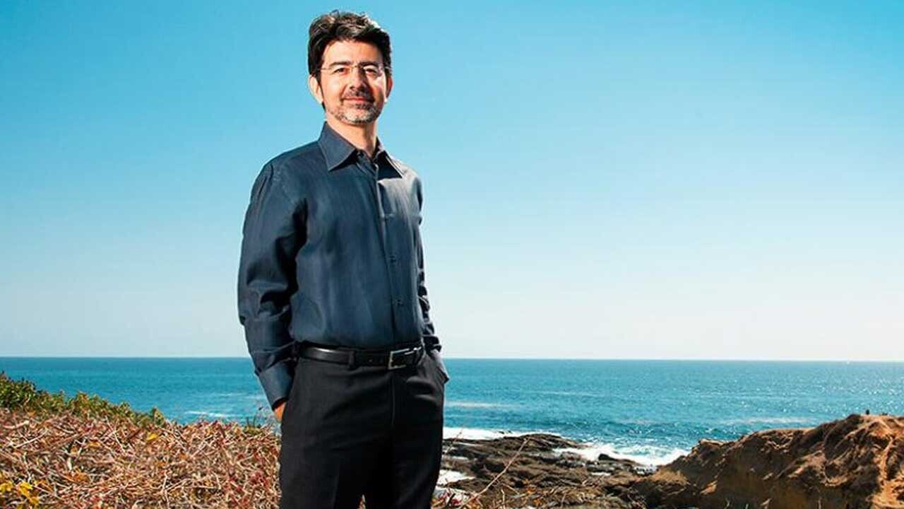 Pierre Morad Omidyar Kimdir?  