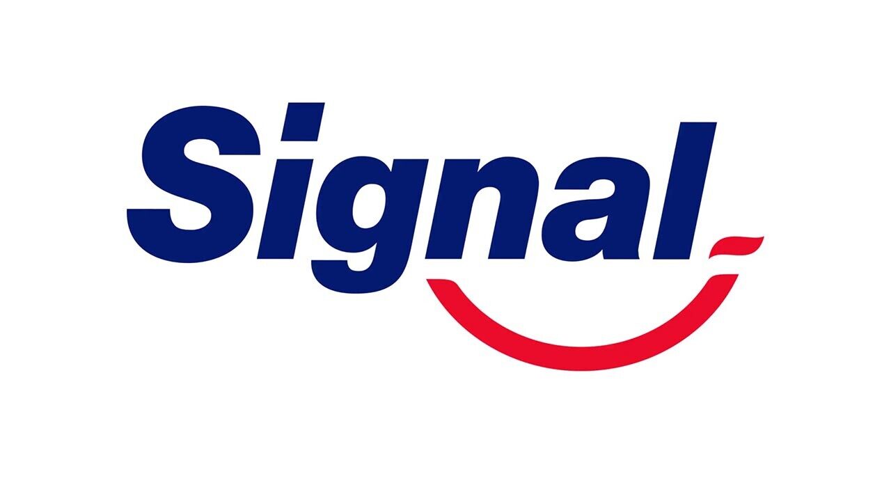 Gülüşlerdeki Dişler Şimdi Signal'le Daha Güzel  