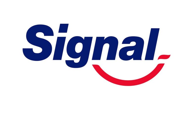 Gülüşlerdeki Dişler Şimdi Signal'le Daha Güzel Gülüşlerdeki Dişler Şimdi Signal'le Daha Güzel