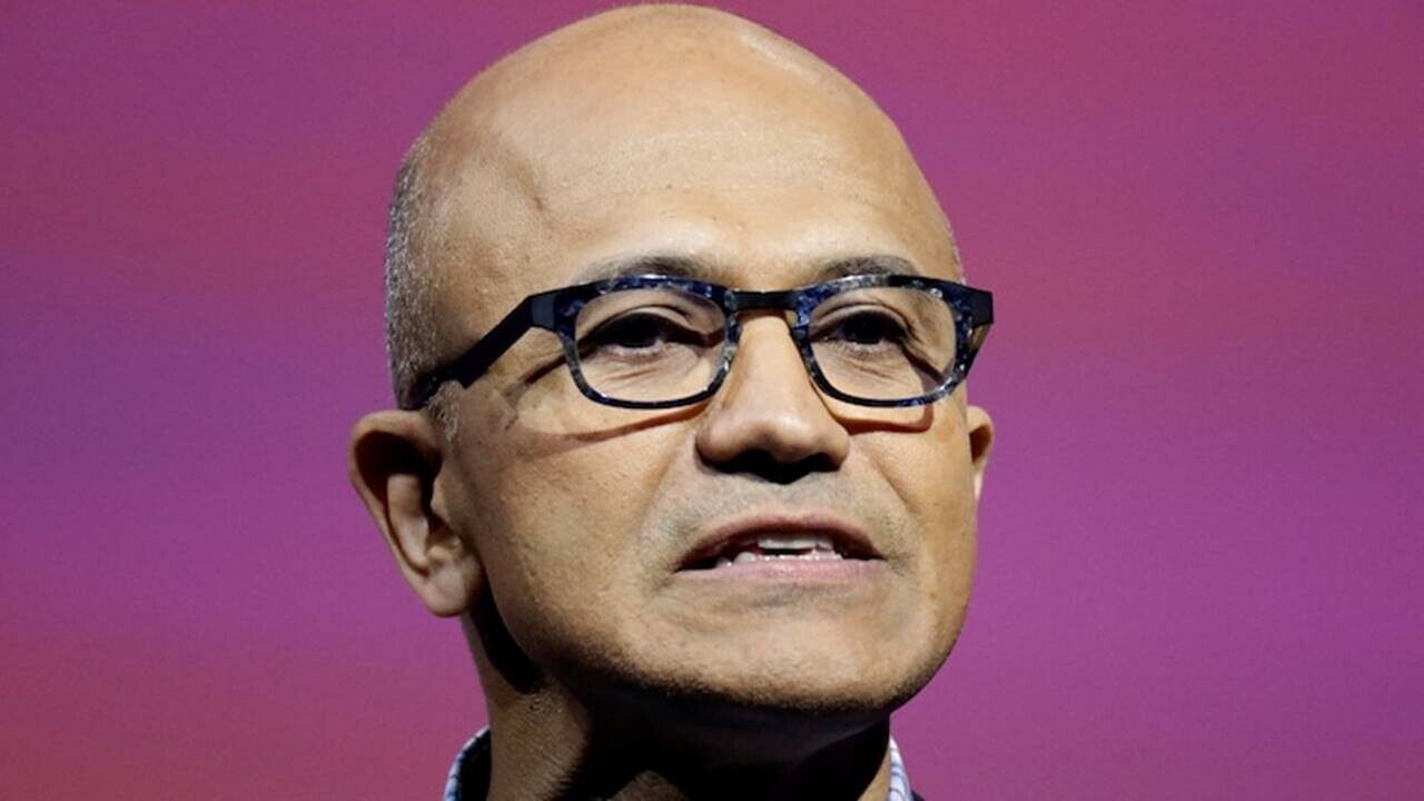Microsoft CEO'su Satya Nadella, Evden Çalışmaktan Bıktı! Microsoft CEO'su Satya Nadella, Evden Çalışmaktan Bıktı!
