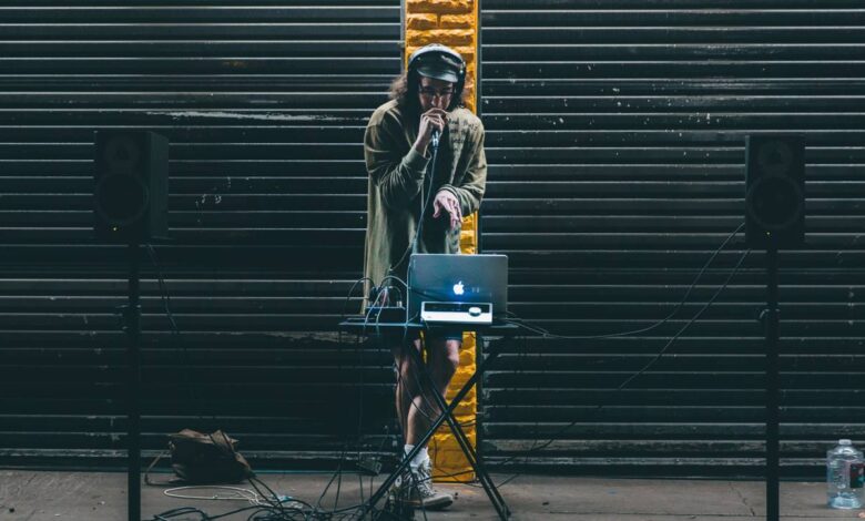 Robota Rap Yapmak Öğretildi 