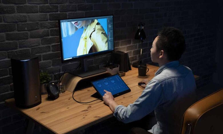 ASUS, Yeni Taşınabilir Monitörü ProArt Display PA148CTV'yi Tanıttı ASUS, Yeni Taşınabilir Monitörü ProArt Display PA148CTV'yi Tanıttı