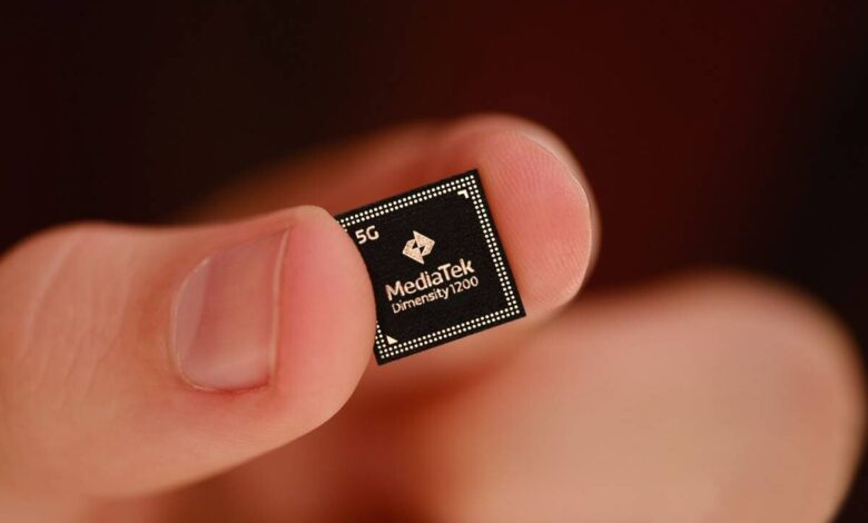 Üst Segment 5G İşlemci: MediaTek Dimensity 1200 