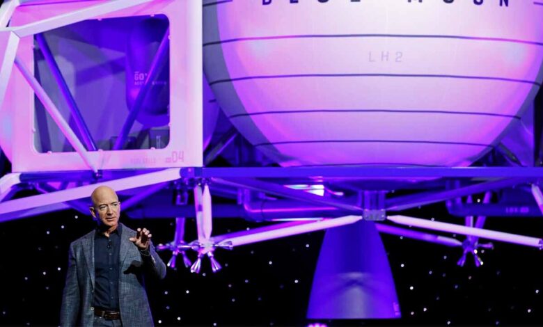 Jeff Bezos, Önümüzdeki Ay Kardeşiyle Uzay Yolculuğuna Çıkıyor Jeff Bezos, Önümüzdeki Ay Kardeşiyle Uzay Yolculuğuna Çıkıyor