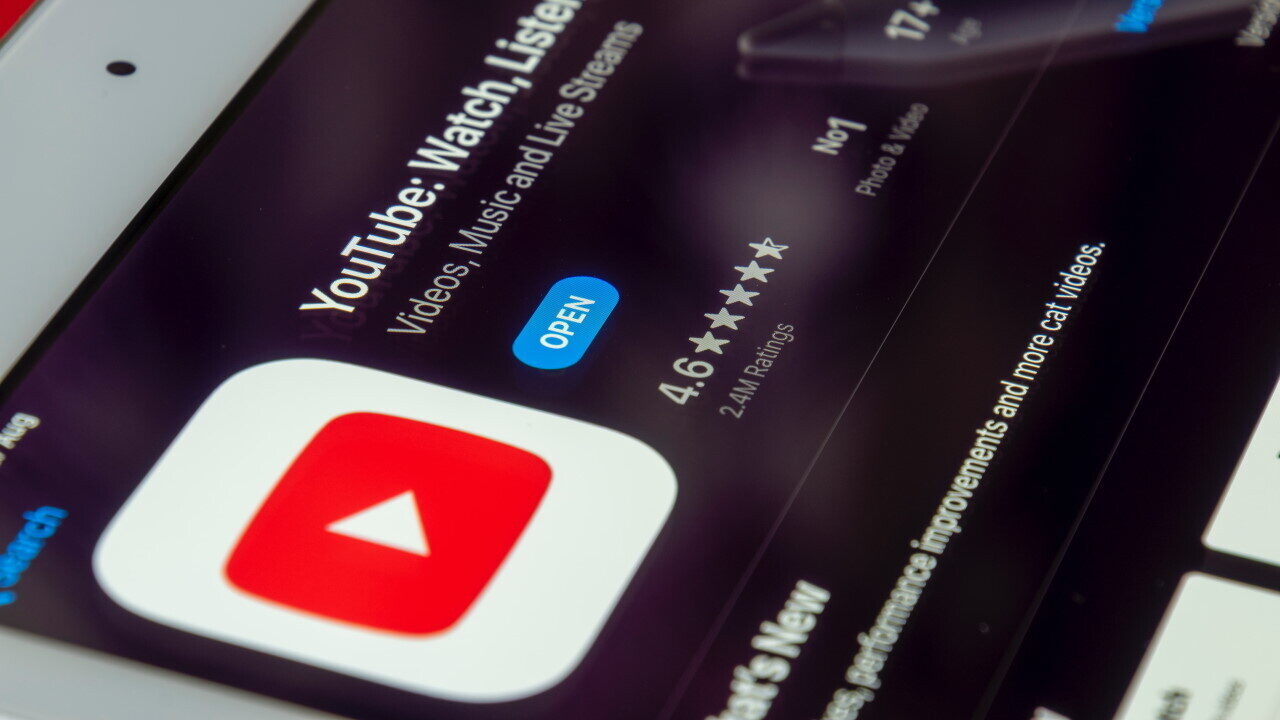 YouTube, Daha Ucuz Bir 'Premium Lite' Aboneliğini Test Ediyor  