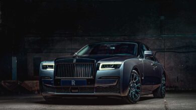Rolls-Royce Black Badge Ghost Otomobilini Tanıttı 