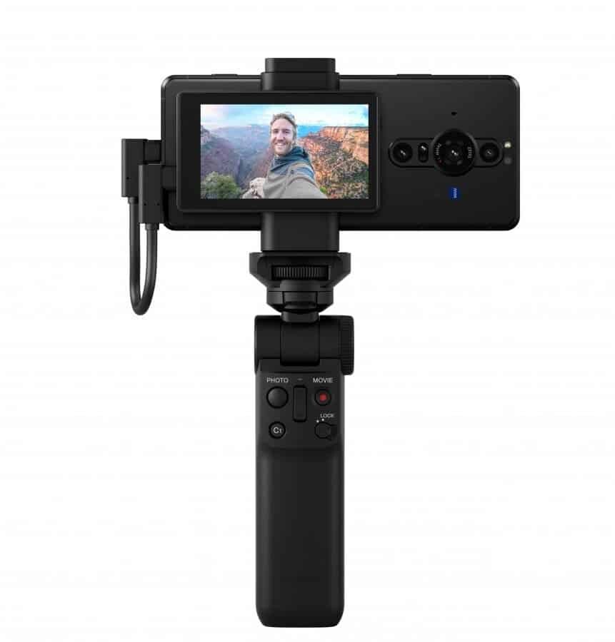 Exmor RS Sensörlü Video Kamera Kralı: Sony Xperia PRO-I  