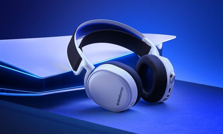 SteelSeries Yeni Kablosuz Oyuncu Kulaklıkları Arctis 7+ ve Arctis 7P+’yı Tanıttı 