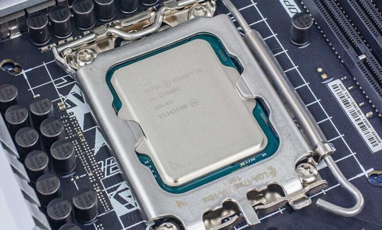 Intel, Core İ9-12900KS İşlemcilerini 5,2 Ghz Saat Hızıyla Hazırlıyor Intel, Core İ9-12900KS İşlemcilerini 5,2 Ghz Saat Hızıyla Hazırlıyor