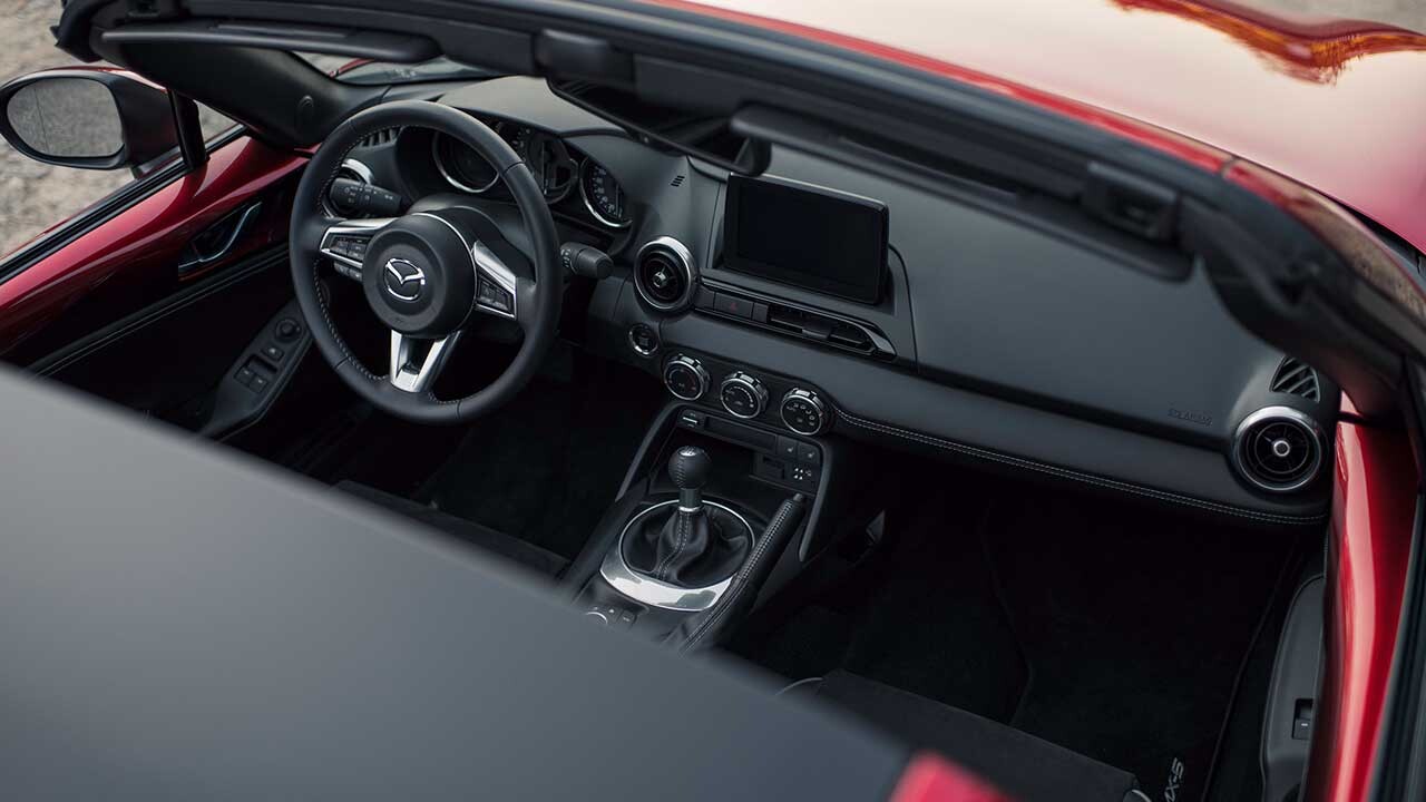 Mazda MX-5 Yeni Yılda Yeniliklerle Geliyor!  