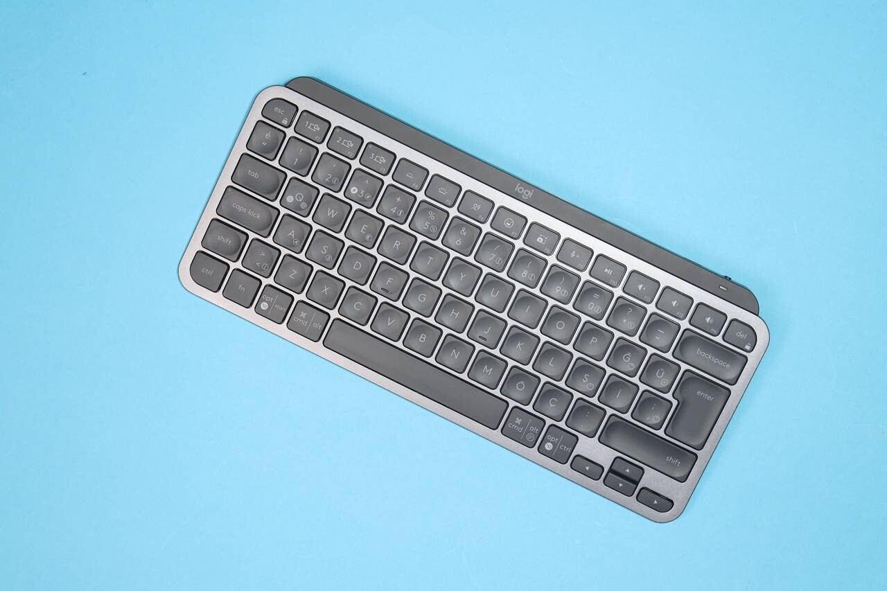Aynı Anda 3 Cihazda Kullanılan Klavye: Logitech MX Keys Mini İnceleme  