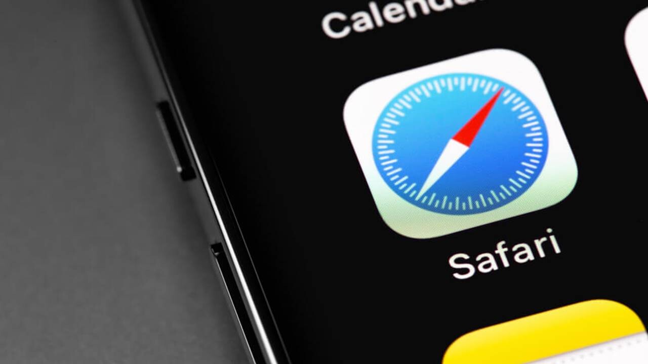 Apple, Safari Tarayıcısında Uyarlanabilir Karanlık Mod Üzerinde Çalışıyor  