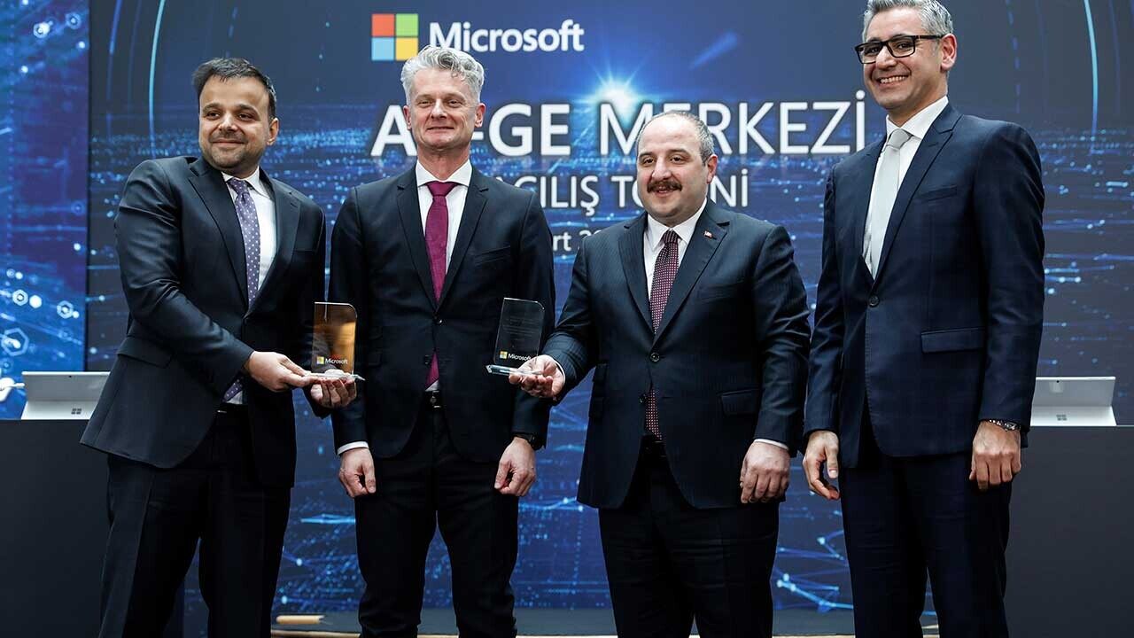 Microsoft Türkiye Ar-Ge Merkezi Açıldı  
