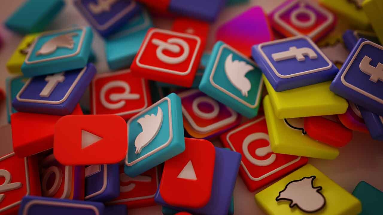 4 Saatten Fazla Sosyal Medya Kullanımı İyiciliği Azaltıyor! 