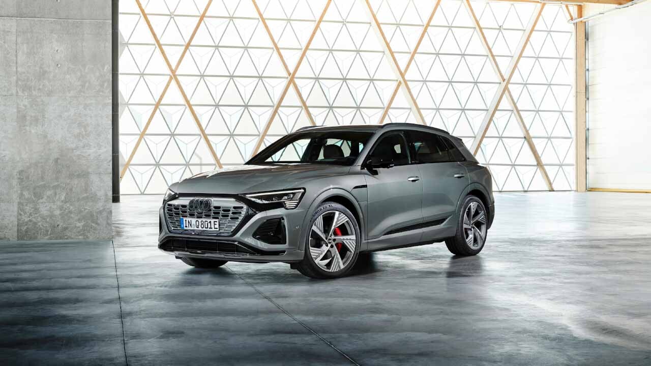 Audi Logosunu Yeniden Tasarladı 
