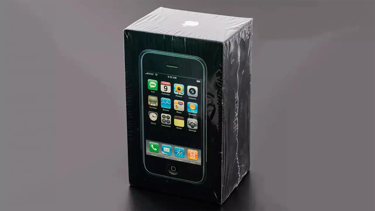 Kutusu Açılmamış iPhone, 63 Bin Dolara Satıldı 