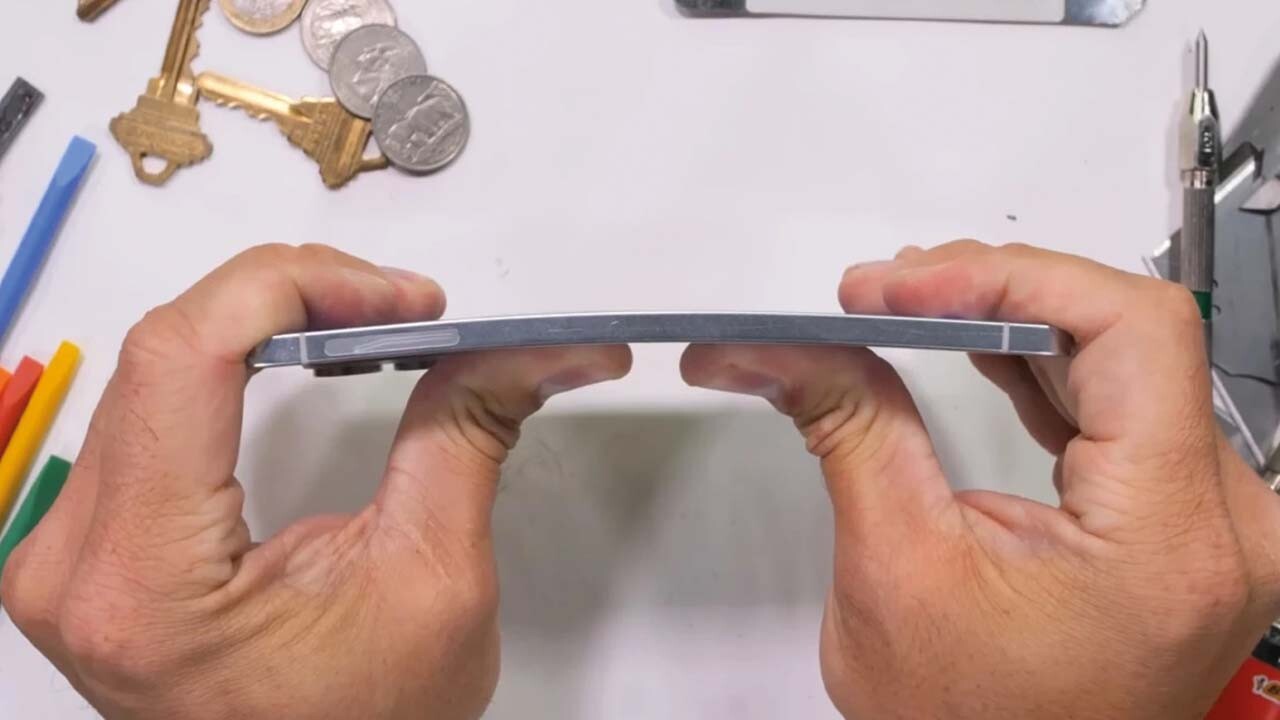 Ultra İnce Samsung Galaxy S25 Edge Dayanıklılık Testinden Geçti 