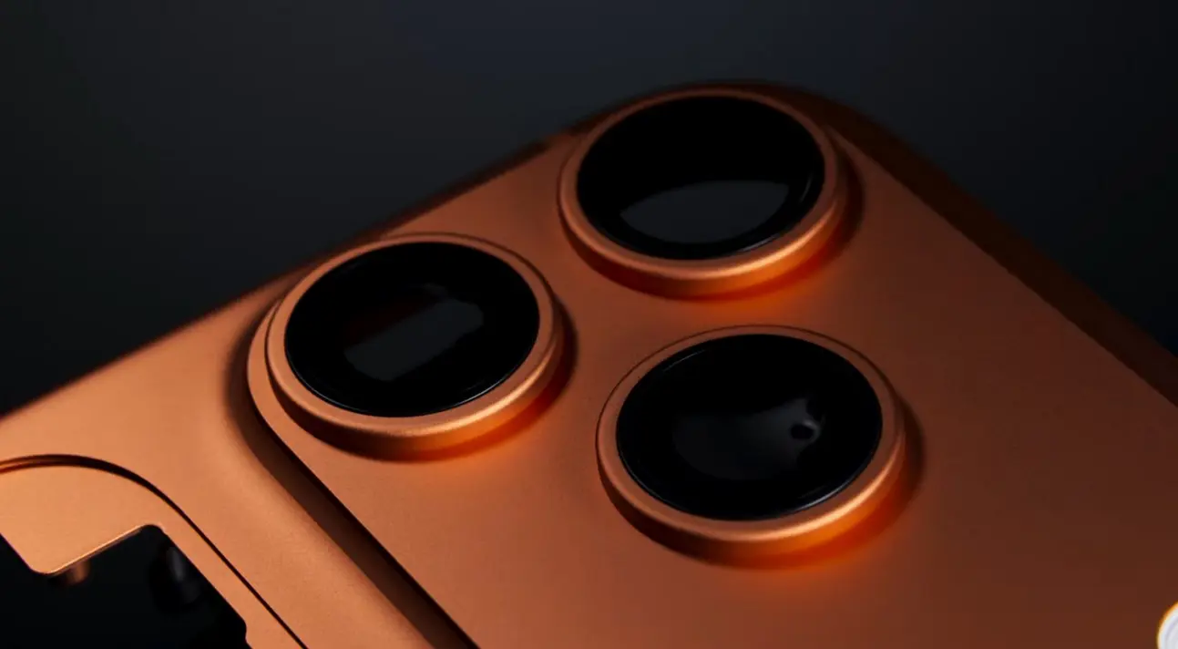 Bazı iPhone 17 Pro Max Modellerinde Cosmic Orange Rengi Rose Gold’a Dönüyor 