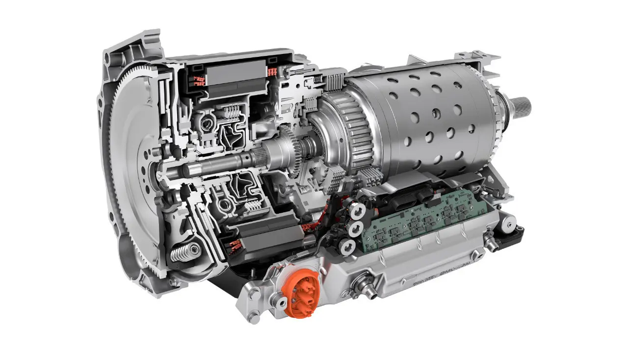 ZF 8HP EVO ile Hibrit Araçlarda Verim ve Menzil Artıyor 