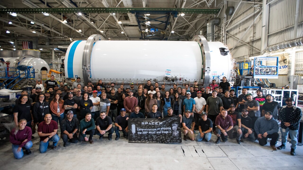 SpaceX Roketinin Ay'a Çarpma İhtimali Artıyor SpaceX Roketinin Ay'a Çarpma İhtimali Artıyor