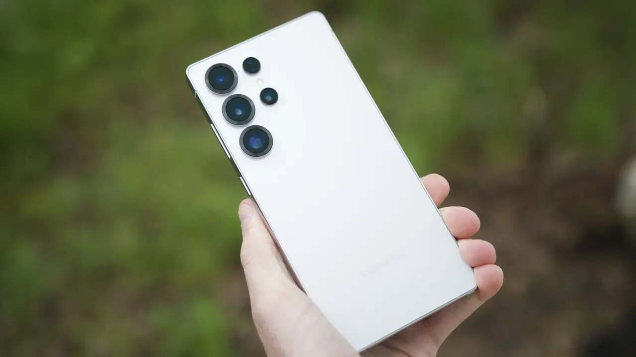 Galaxy S25 İçin One UI 8.5 Kararlı Güncellemesi Ne Zaman Geliyor? Galaxy S25 İçin One UI 8.5 Kararlı Güncellemesi Ne Zaman Geliyor?