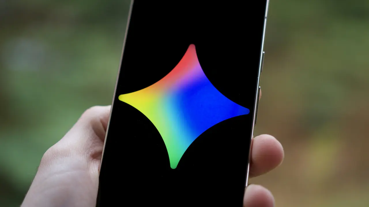 Gemini, Google Uygulamalarına Görsel Yenilikle Yaklaşıyor Gemini, Google Uygulamalarına Görsel Yenilikle Yaklaşıyor