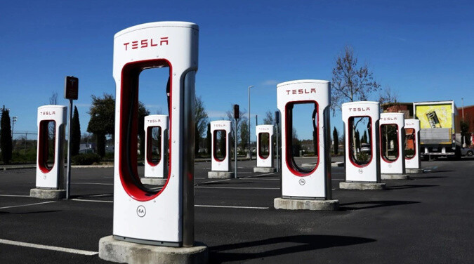 Tesla'dan Yeni Kampanya: Bir Yıl Ücretsiz Şarj İmkanı Tesla'dan Yeni Kampanya: Bir Yıl Ücretsiz Şarj İmkanı