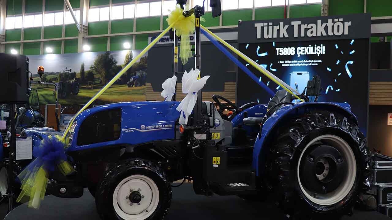 New Holland Konya Tarım Fuarı'nda T580B Traktör Çekilişi New Holland Konya Tarım Fuarı'nda T580B Traktör Çekilişi