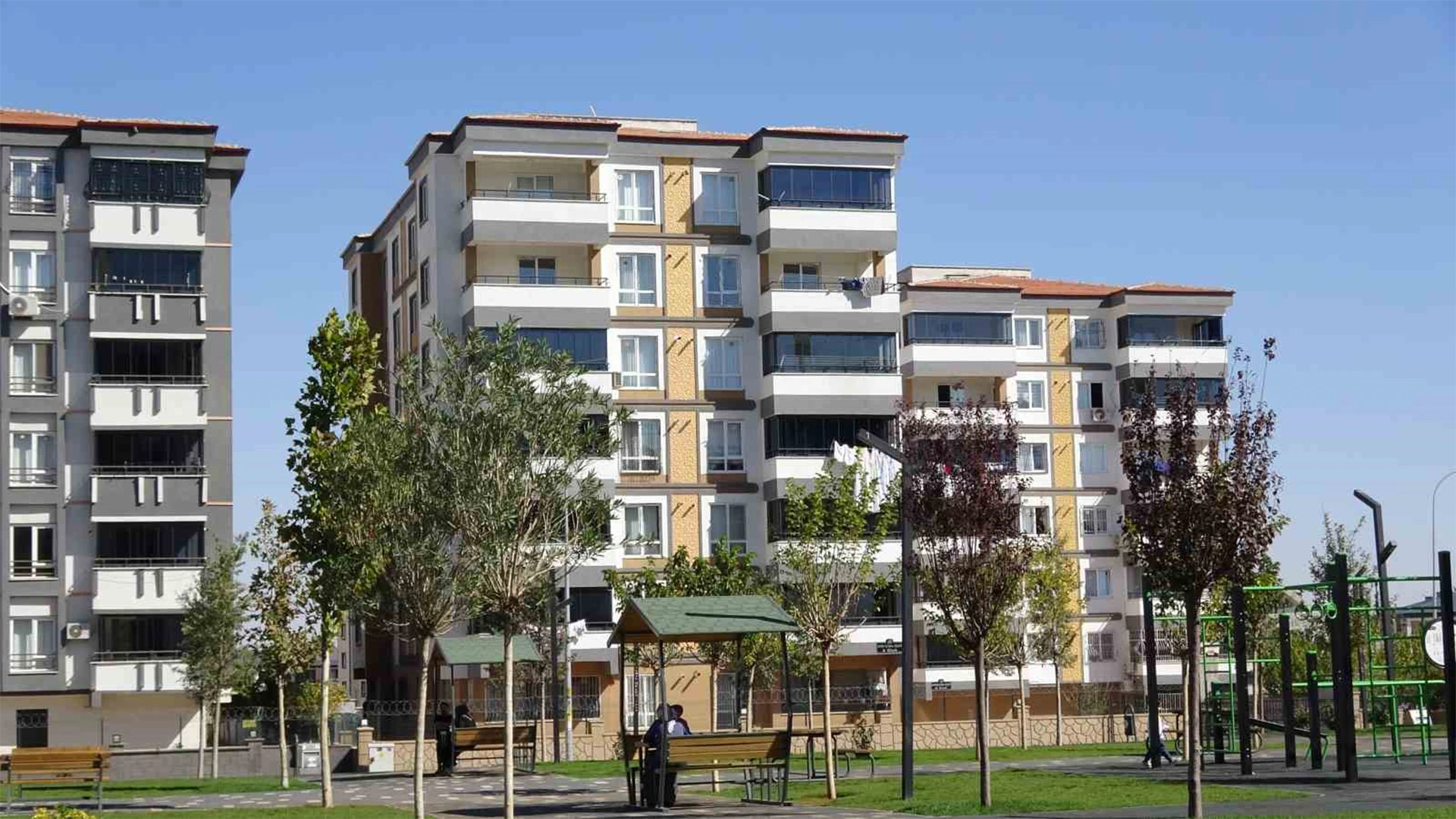 Yeni Düzenlemelerle Site Aidatları ve Çevre İhlalleri Değişiyor Yeni Düzenlemelerle Site Aidatları ve Çevre İhlalleri Değişiyor