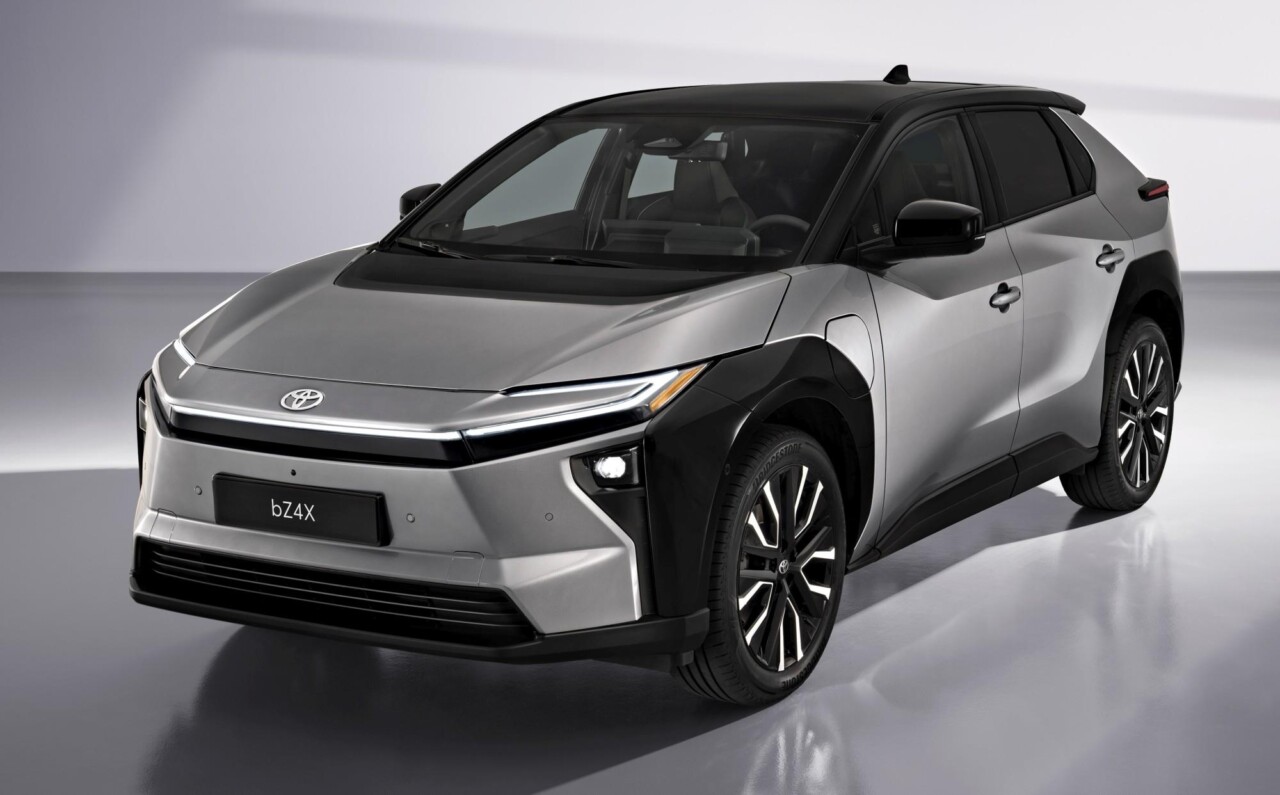 Yeni Toyota bZ4X, Gerçek Kullanımda Menzil Rekoru Kırdı Yeni Toyota bZ4X, Gerçek Kullanımda Menzil Rekoru Kırdı